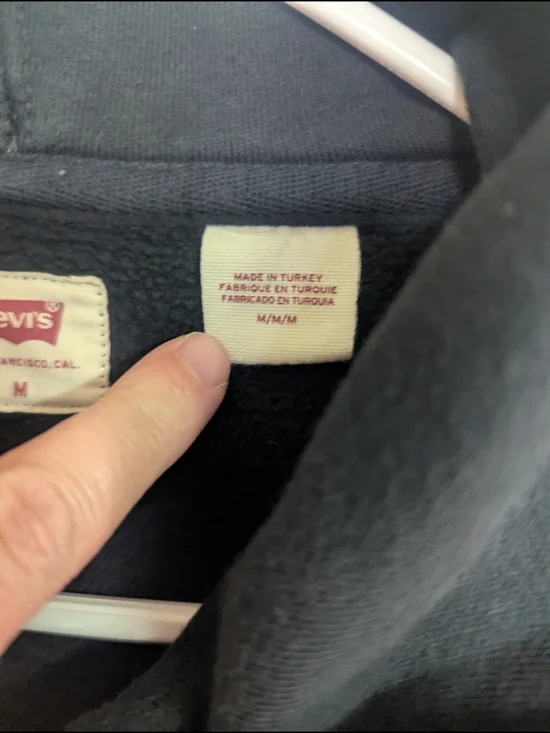 Levi's Black Logo Hoodie Size Medium - Picture 5 of 6